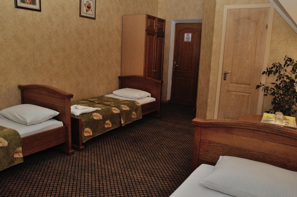 Zolota Pidkova Bed & Breakfast Kovel' Exterior photo