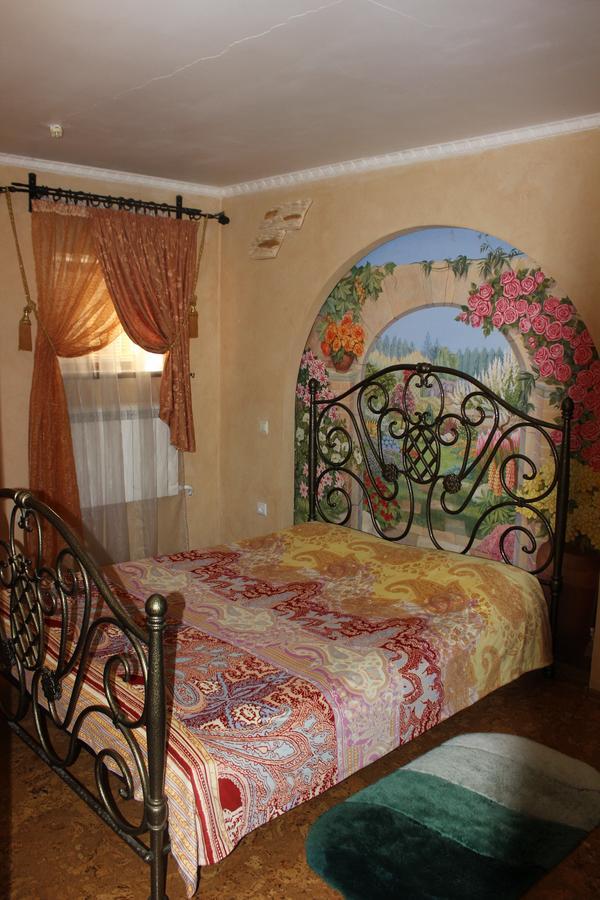 Zolota Pidkova Bed & Breakfast Kovel' Exterior photo